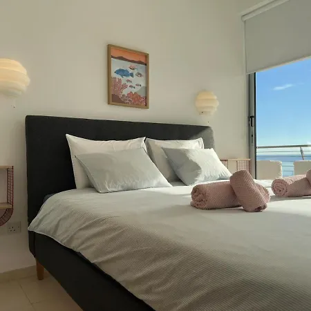 Breathtaking Sea And Marina View Center 2 Bdr