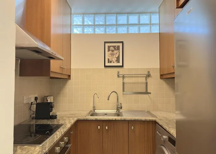 Breathtaking Sea And Marina View Center 2 Bdr Διαμέρισμα