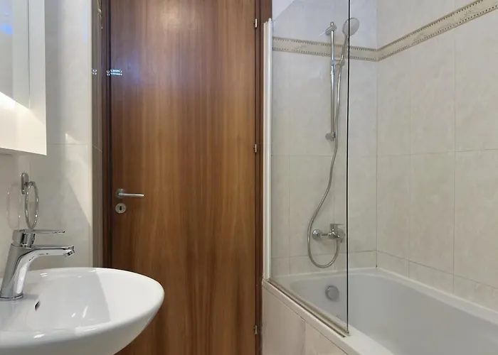 Διαμέρισμα Breathtaking Sea And Marina View Center 2 Bdr